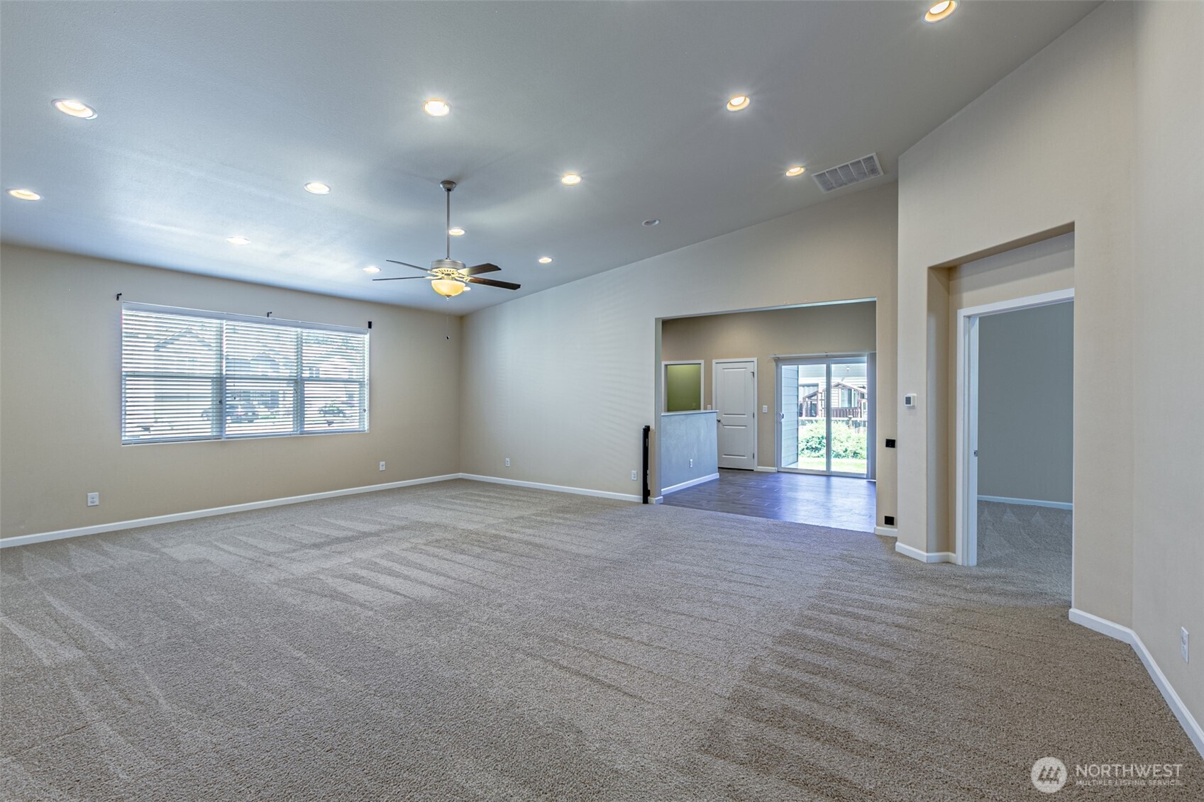 7004 Munn Lake Property Photo 7
