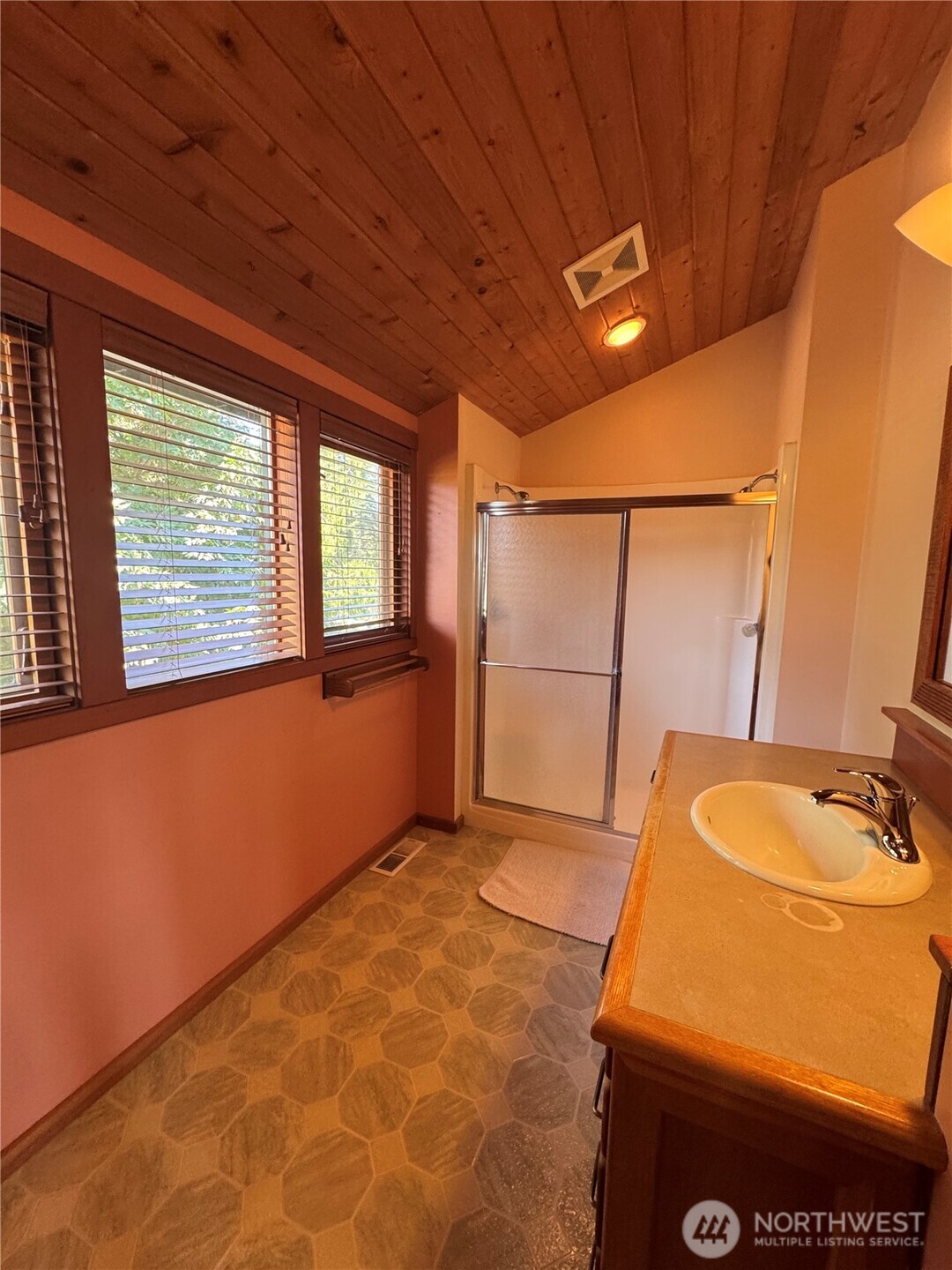 41 Mountain View Property Photo 17