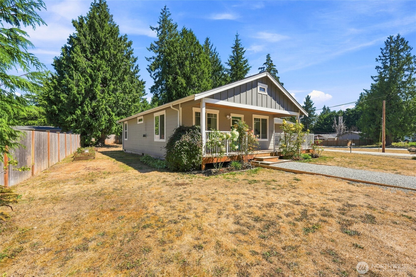 1087 Idlewood Drive Property Photo 3