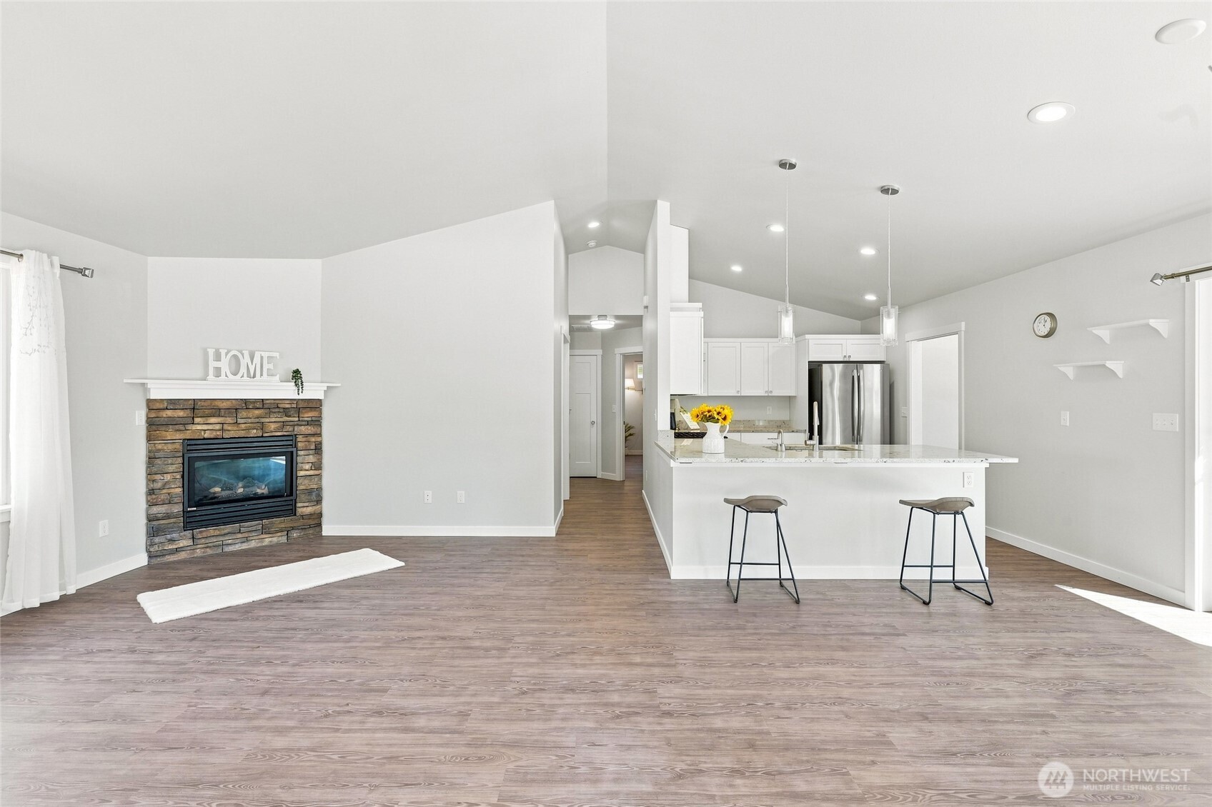 1087 Idlewood Drive Property Photo 8