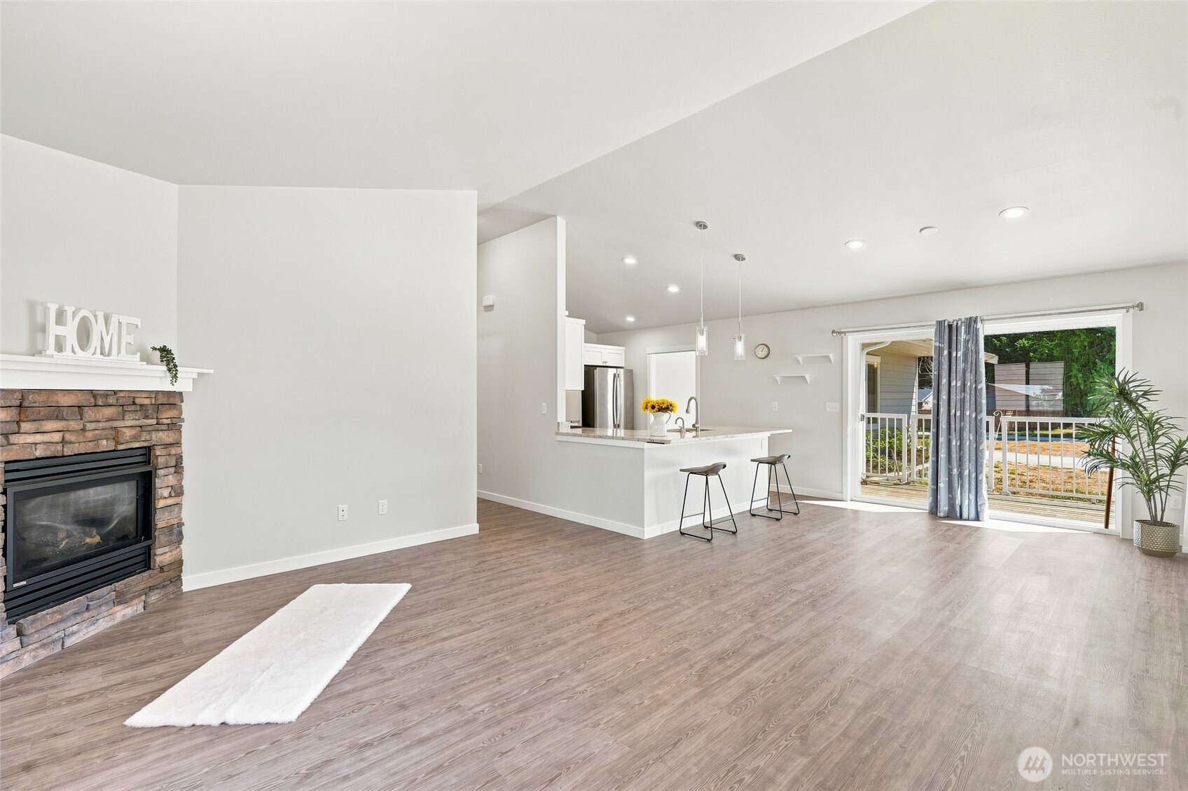 1087 Idlewood Drive Property Photo 17