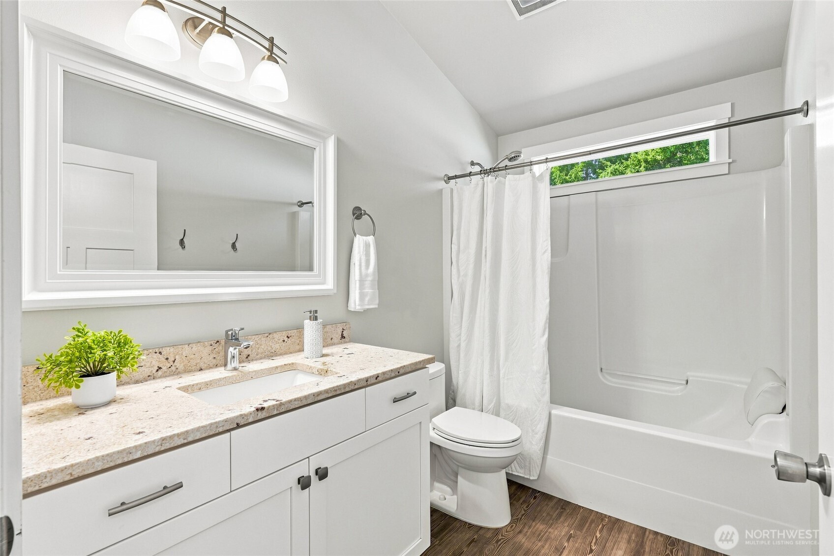 1087 Idlewood Drive Property Photo 25
