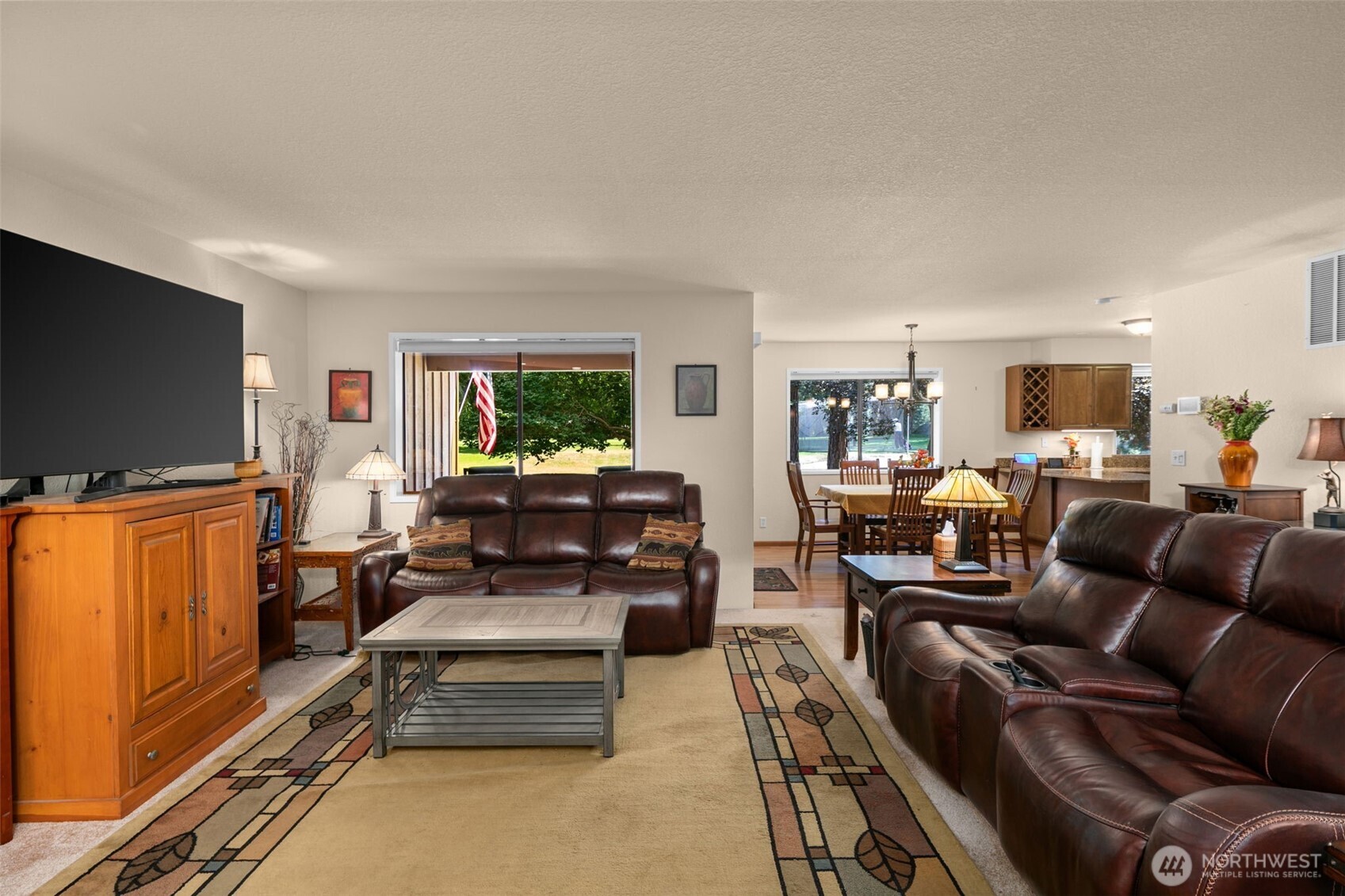 8975 Icicle Road #c Property Photo 5