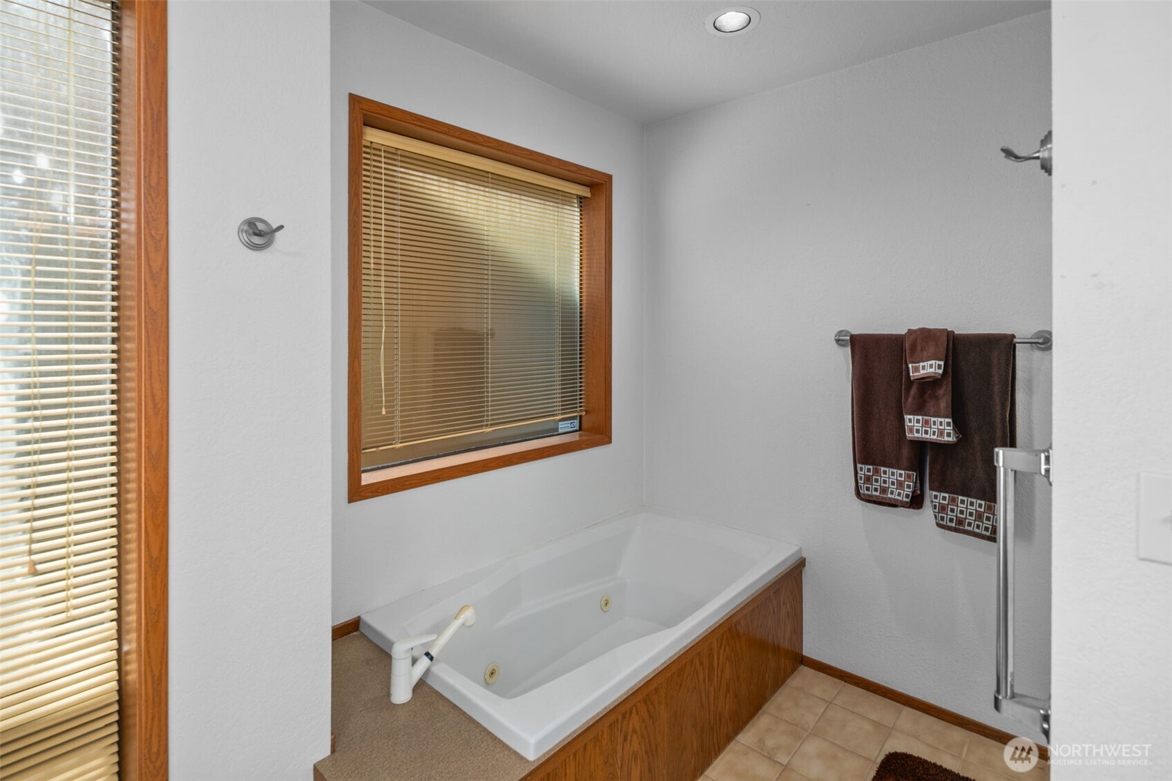 8975 Icicle Road #c Property Photo 17