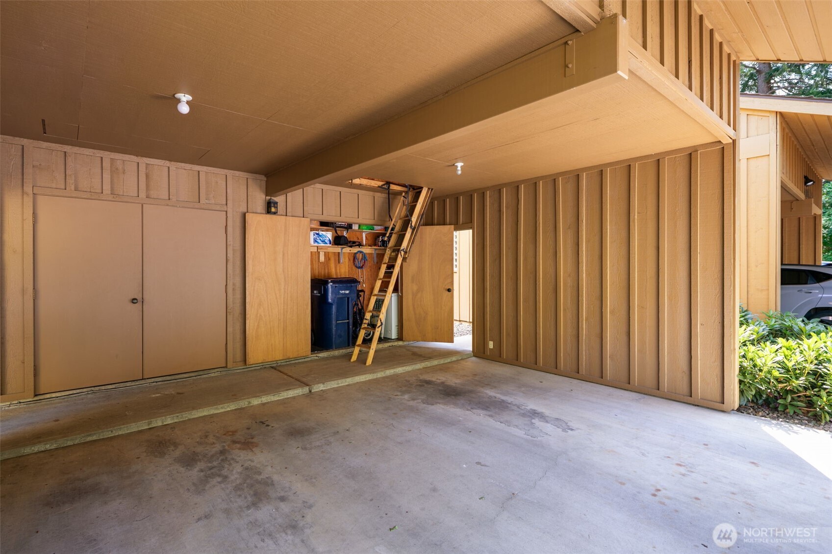 8975 Icicle Road #c Property Photo 27