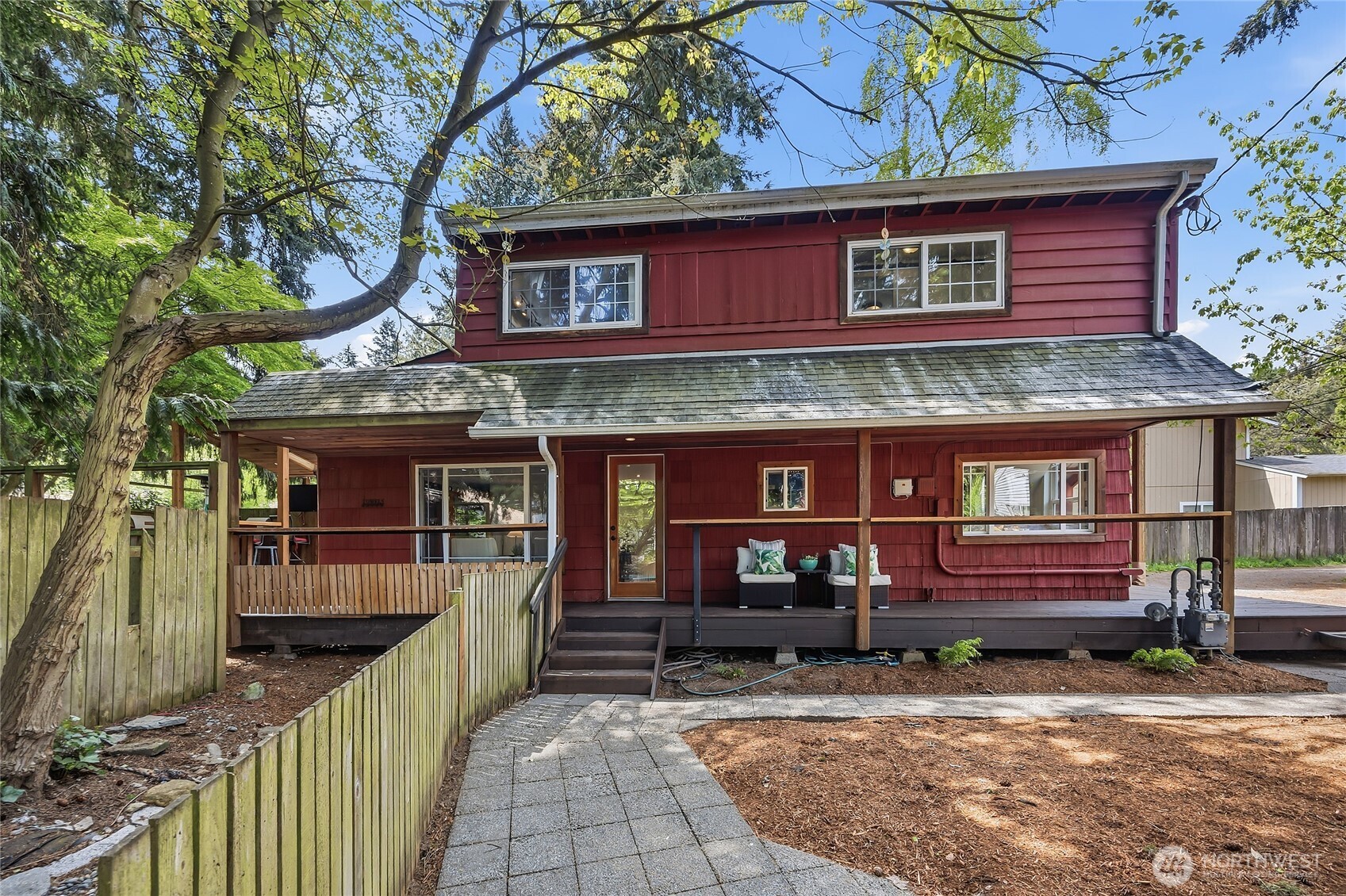 15749 Wallingford Avenue Property Photo 1