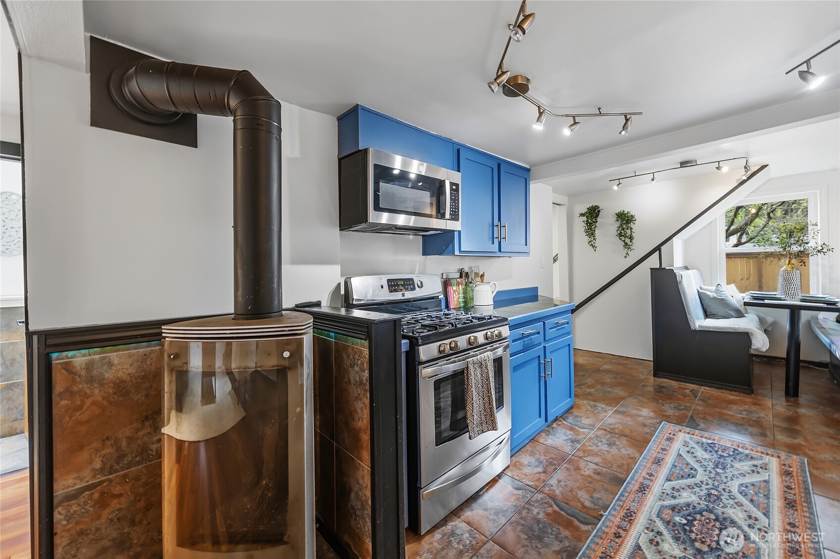 15749 Wallingford Avenue Property Photo 16