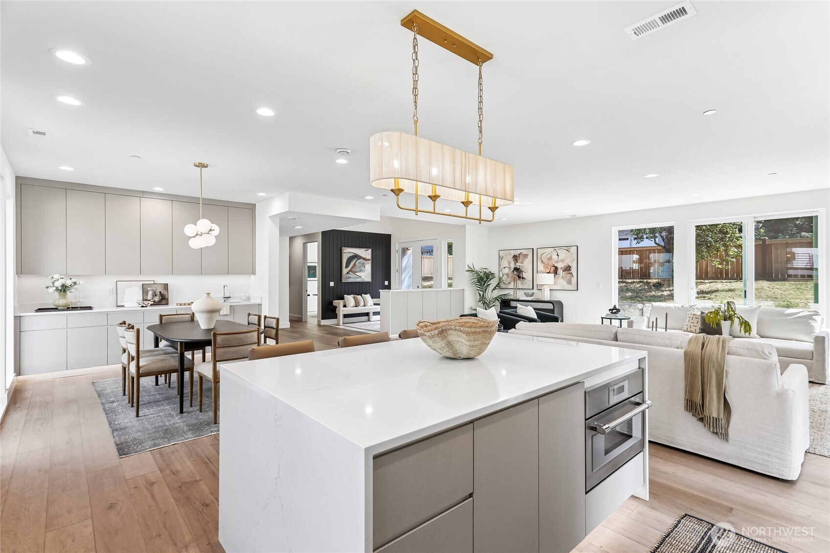 3978 162nd Place Property Photo 13