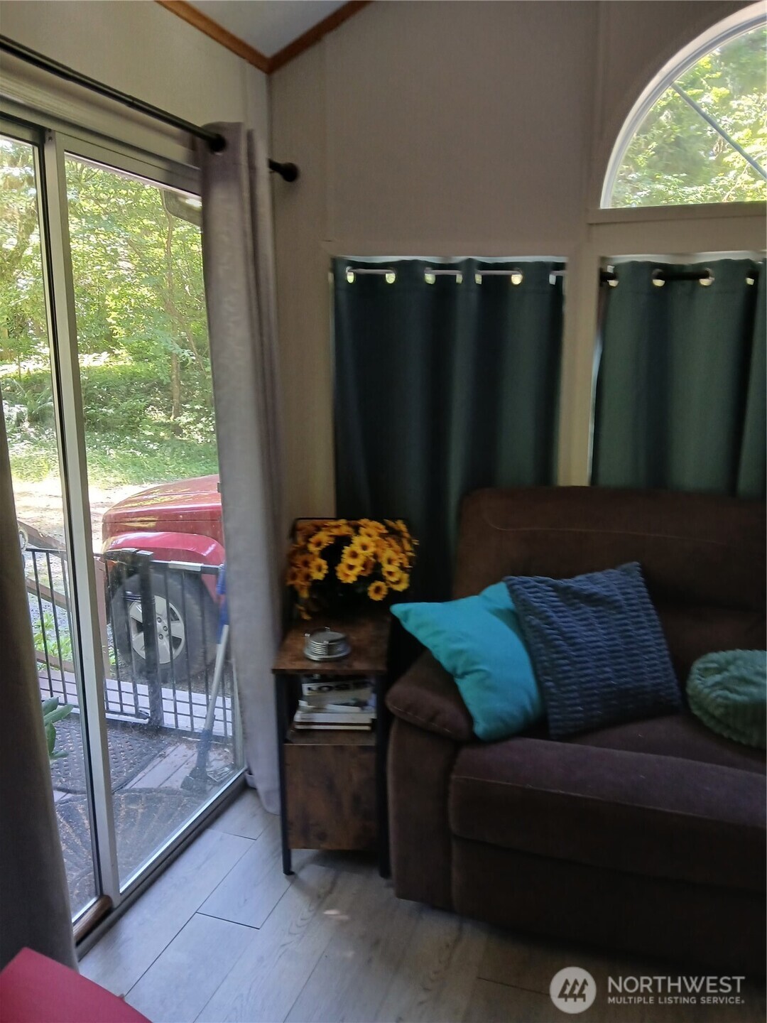 45057 Sikhs Trail Property Photo 13