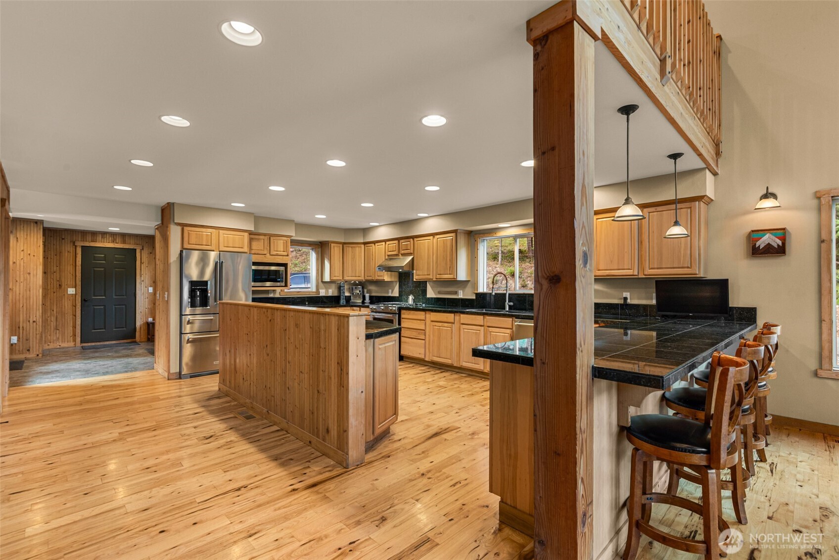 6725 Forest Ridge Drive Property Photo 11