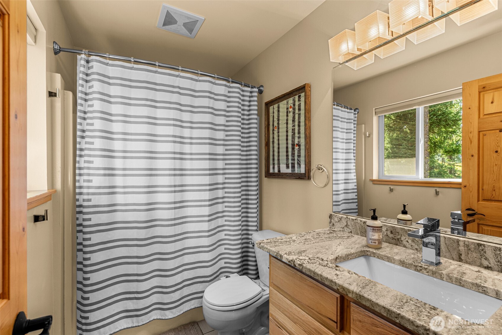 6725 Forest Ridge Drive Property Photo 17