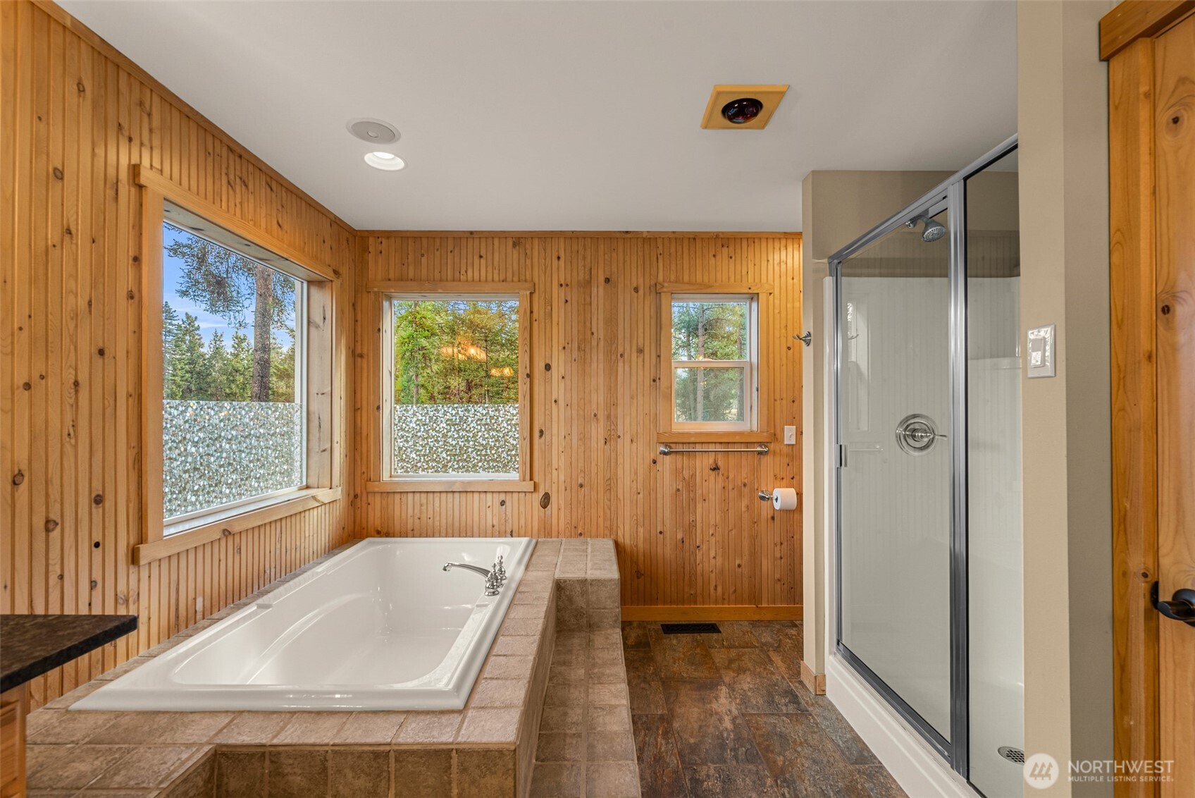 6725 Forest Ridge Drive Property Photo 22