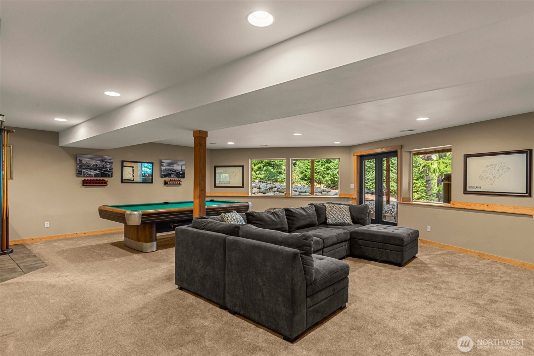 6725 Forest Ridge Drive Property Photo 25