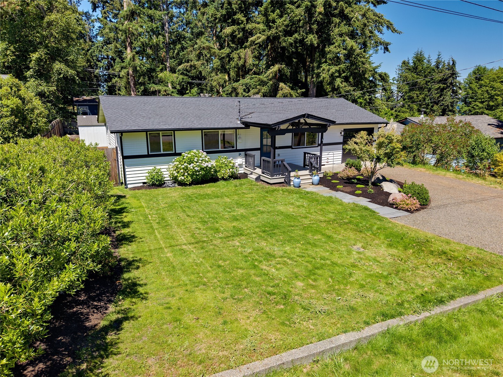 6726 Ne Whidbey Drive Property Photo 2