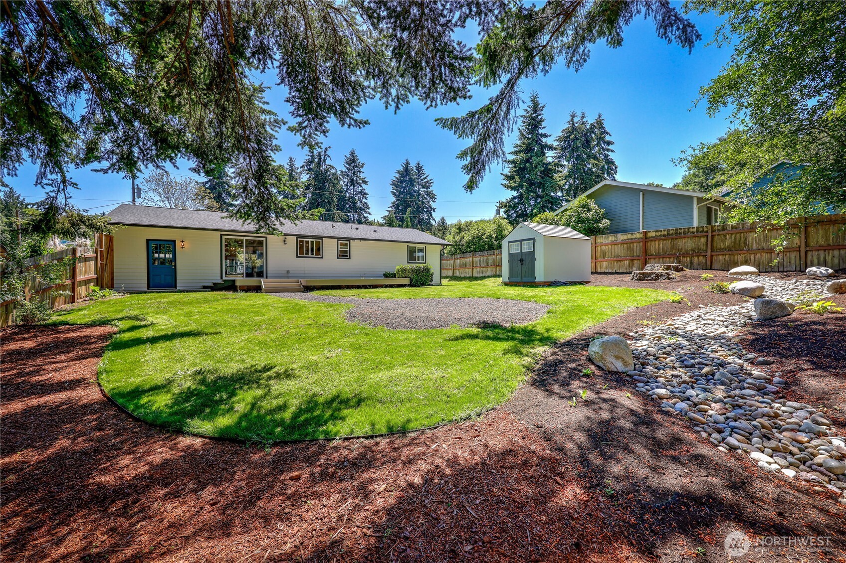 6726 Ne Whidbey Drive Property Photo 4