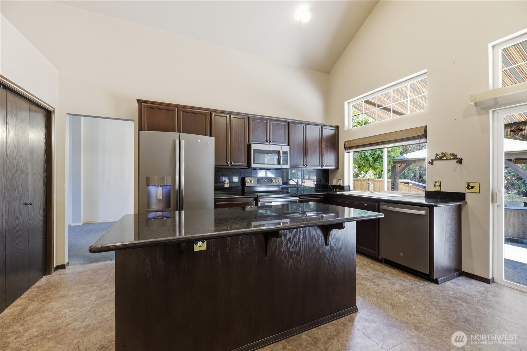 19413 5th Avenue Property Photo 12