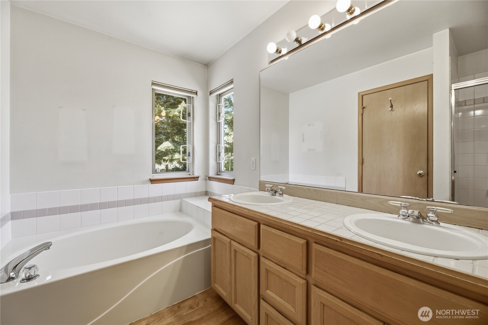 19413 5th Avenue Property Photo 22
