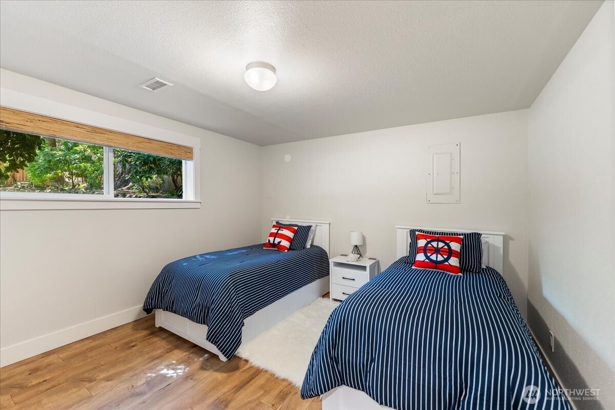 9514 Goodman Avenue Property Photo 26