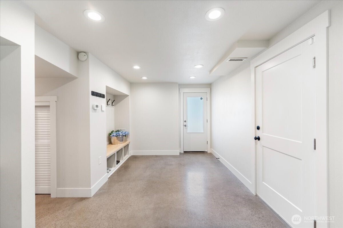 9514 Goodman Avenue Property Photo 29