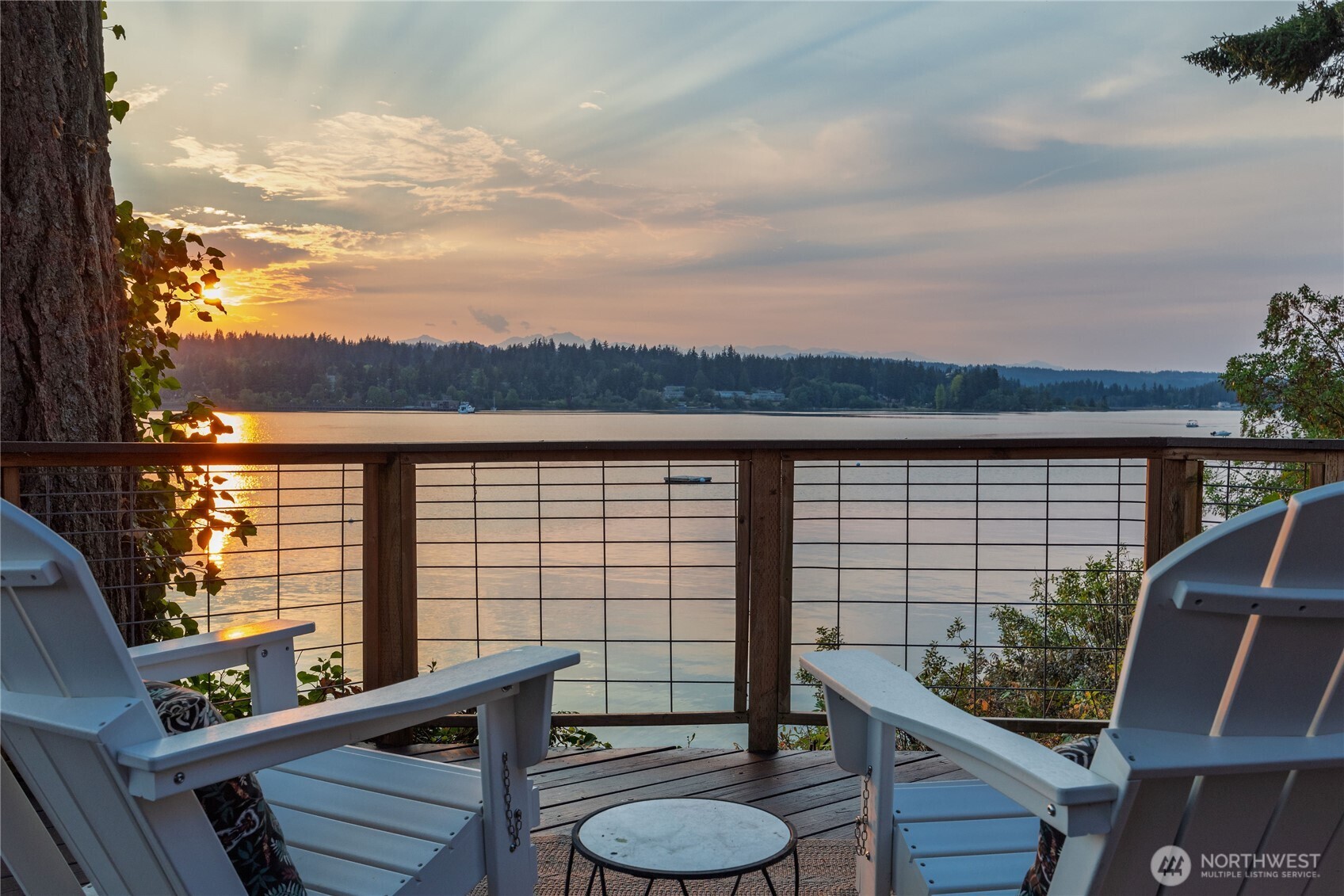 2425 Marine Drive Property Photo 33