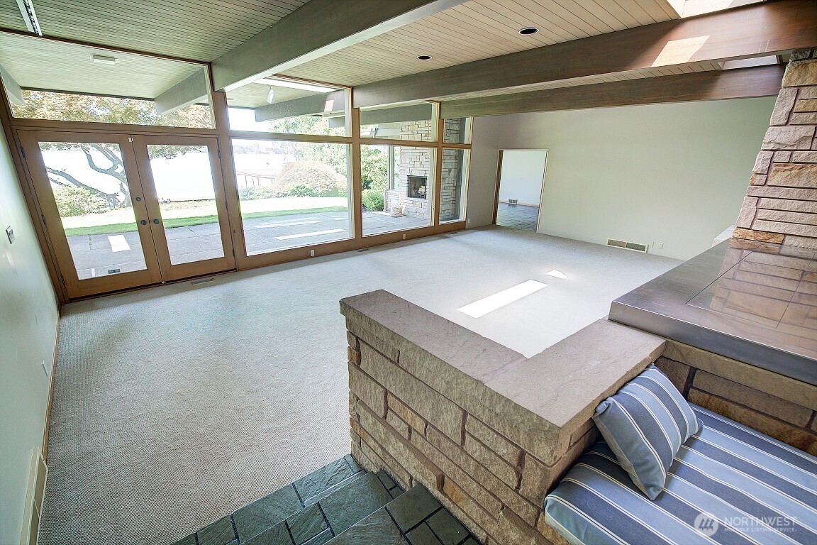 1605 73rd Avenue Property Photo 7