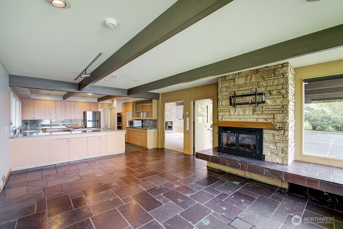 1605 73rd Avenue Property Photo 8