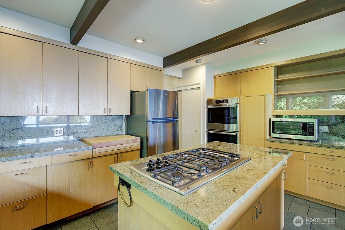 1605 73rd Avenue Property Photo 30