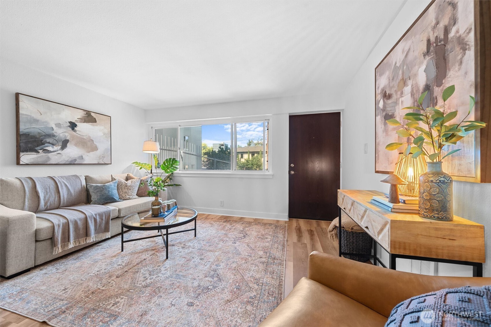 752 Bellevue Avenue 212 Property Photo 2