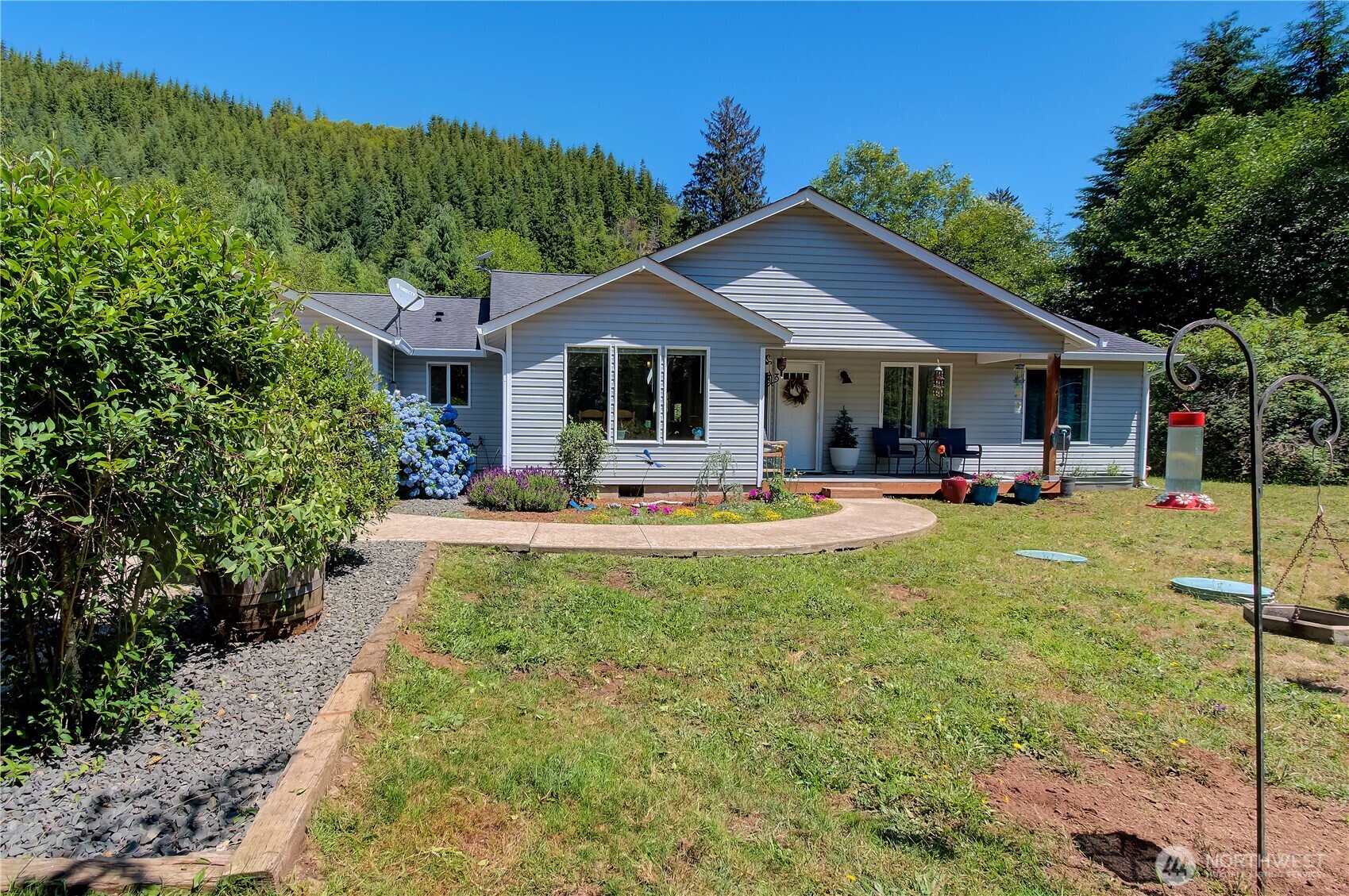 285 North Valley Property Photo 3