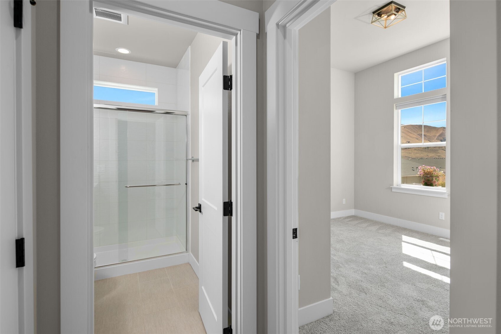 639 S Kent Avenue Property Photo 21