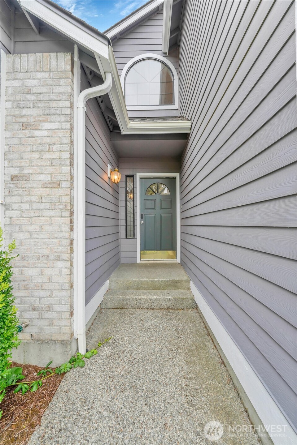 205 Spring Place Property Photo 4
