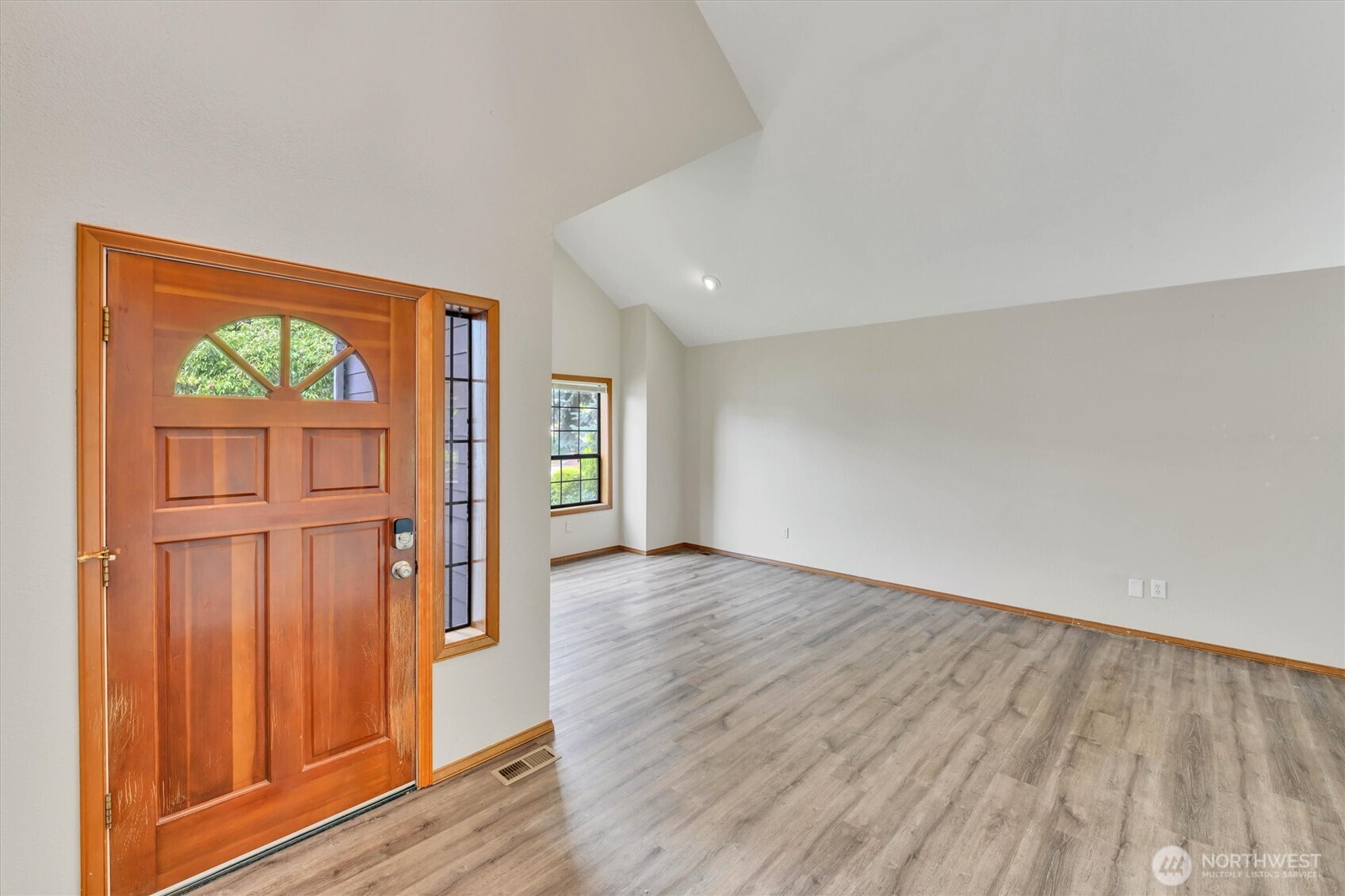 205 Spring Place Property Photo 5