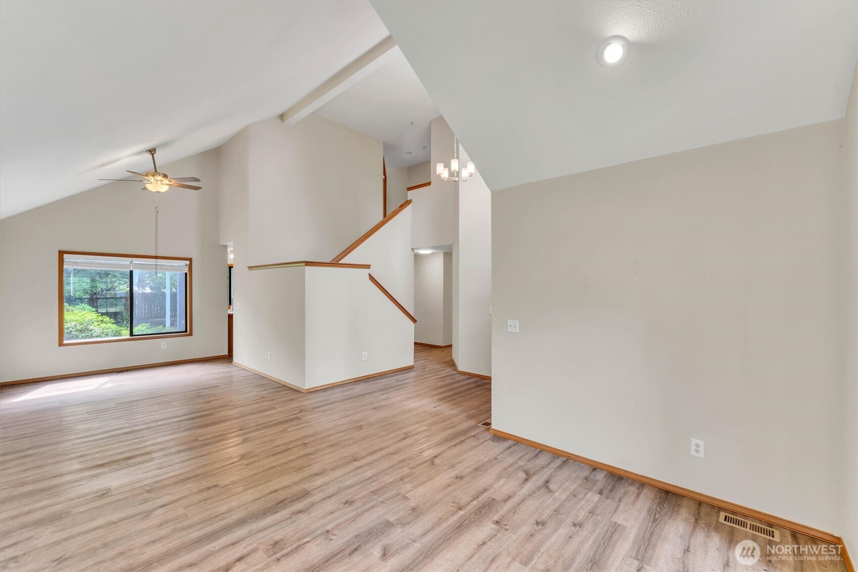 205 Spring Place Property Photo 6