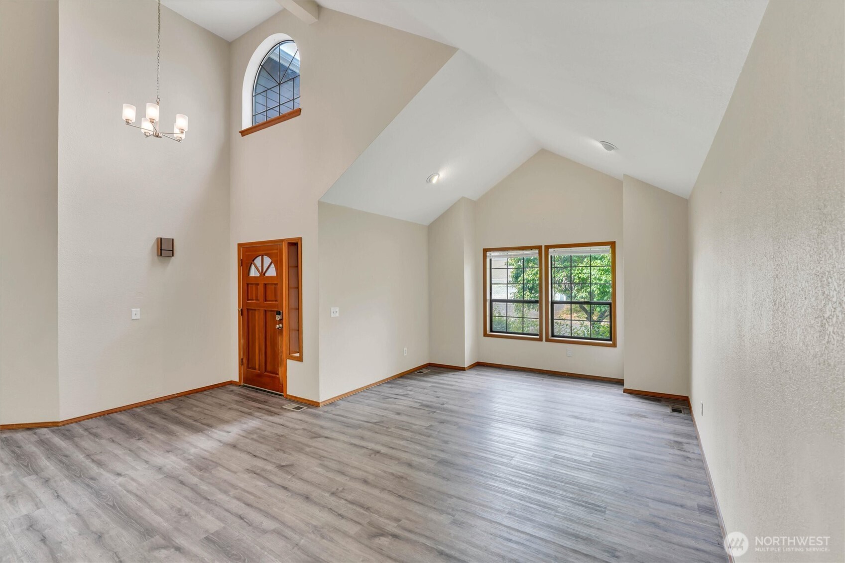 205 Spring Place Property Photo 8