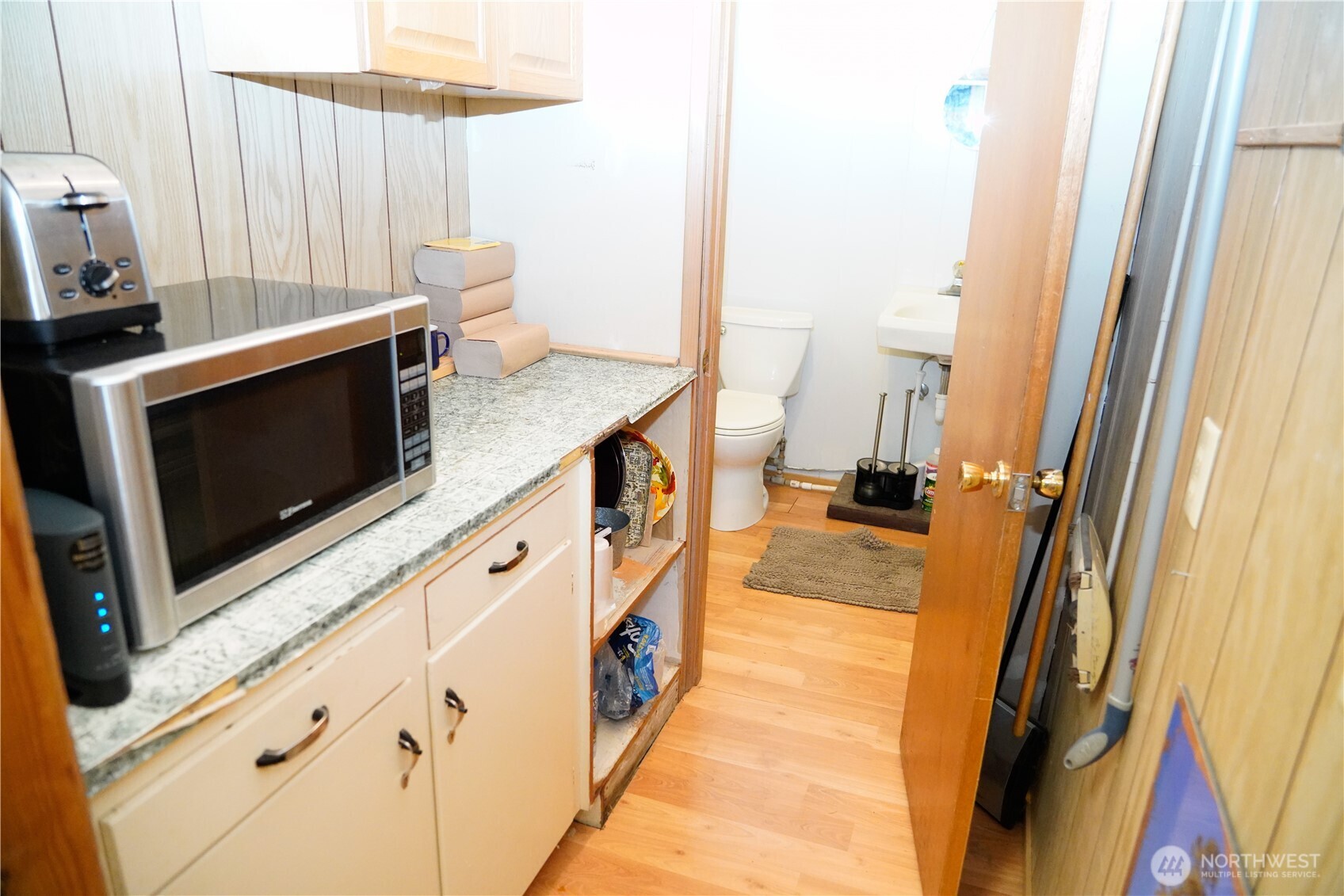 24113 N Us Highway 101 A-b Property Photo 19