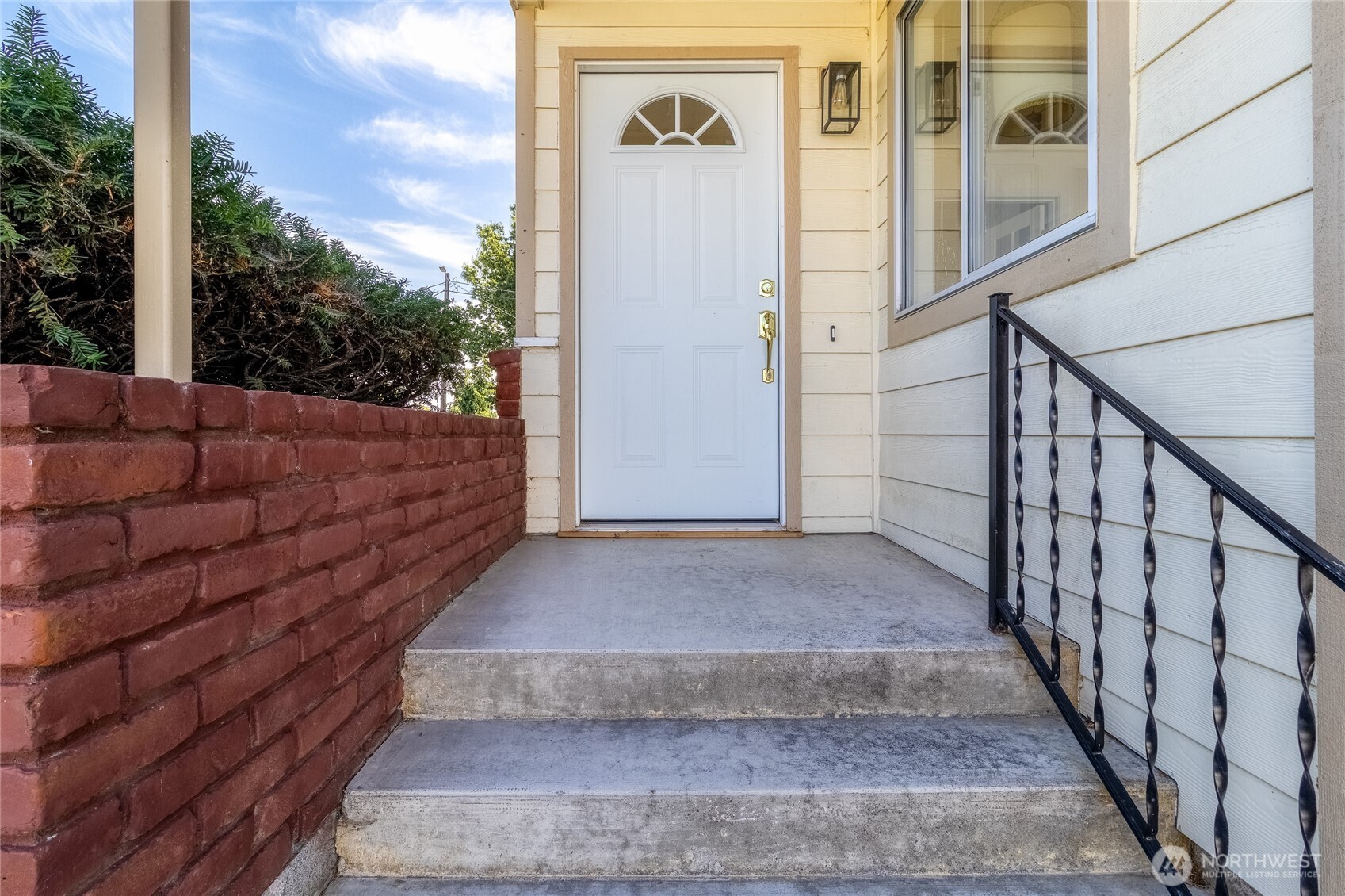 2714 Melrose Street Property Photo 3