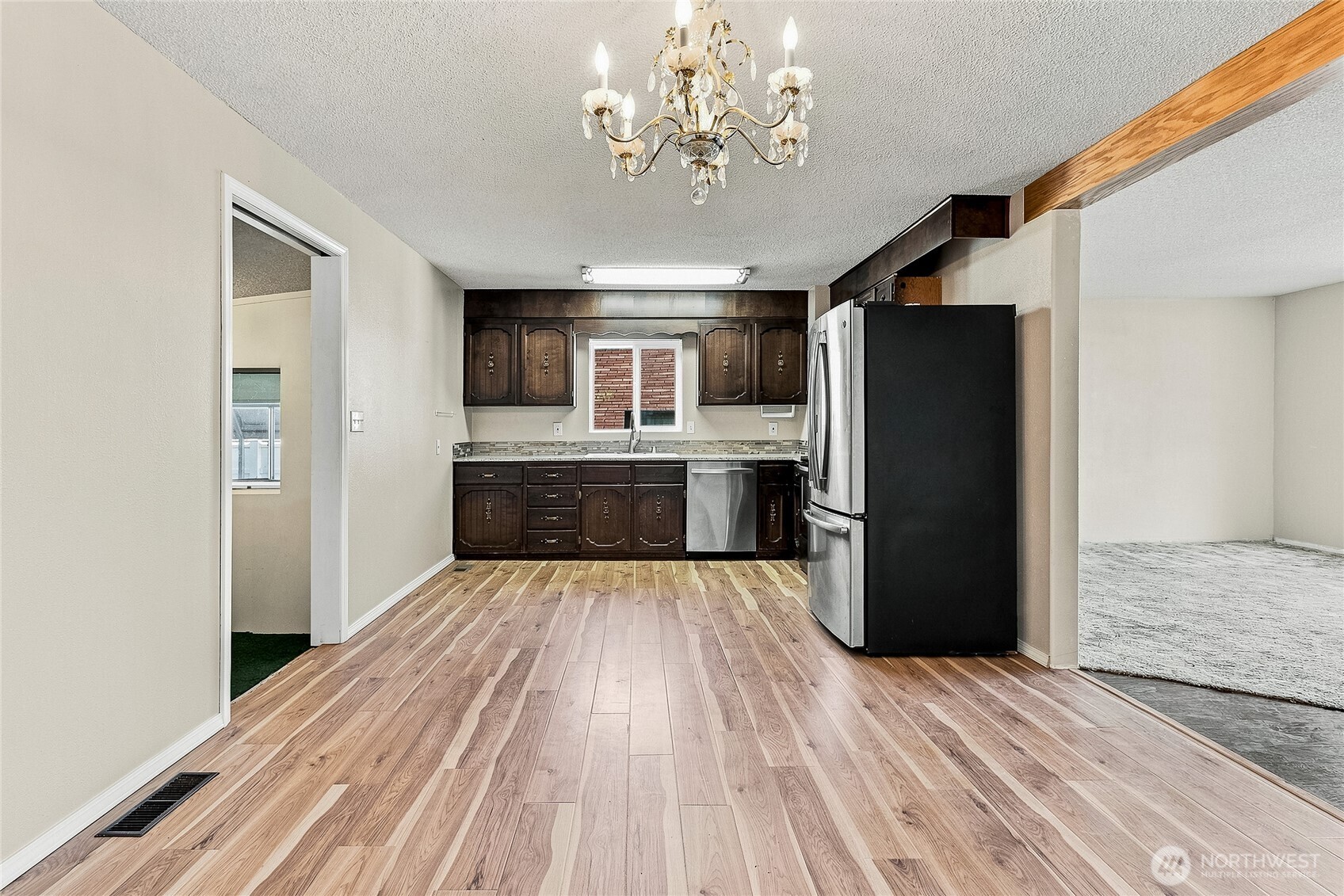 2714 Melrose Street Property Photo 11