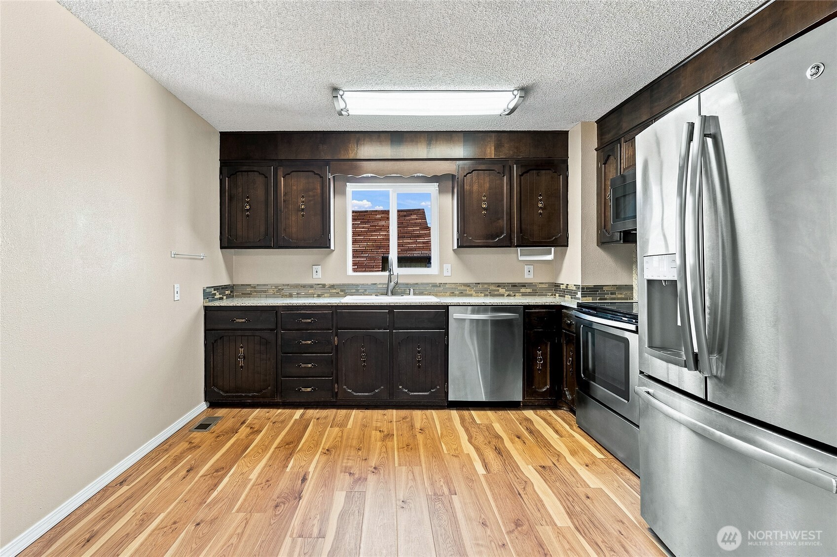 2714 Melrose Street Property Photo 12