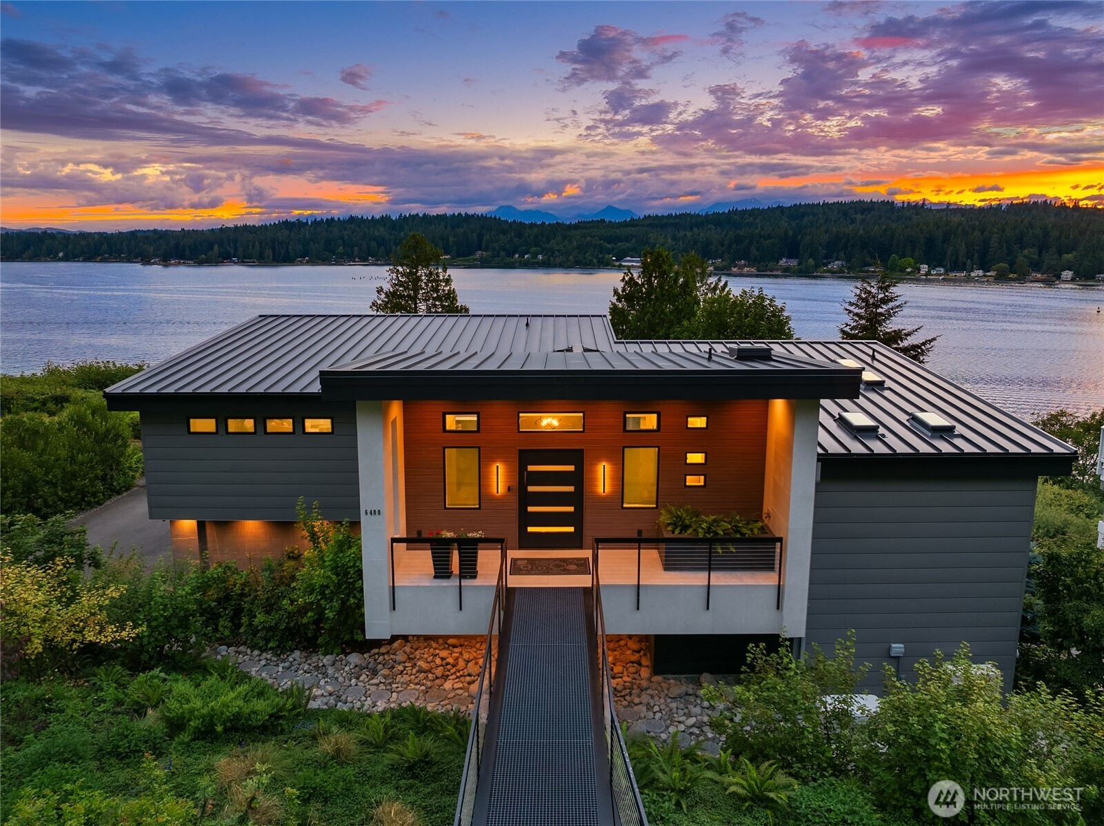 6400 Ne Agate Beach Lane Property Photo 1