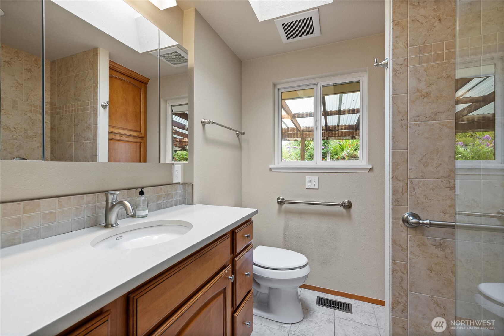 6107 Hawthorne Terrace Property Photo 17