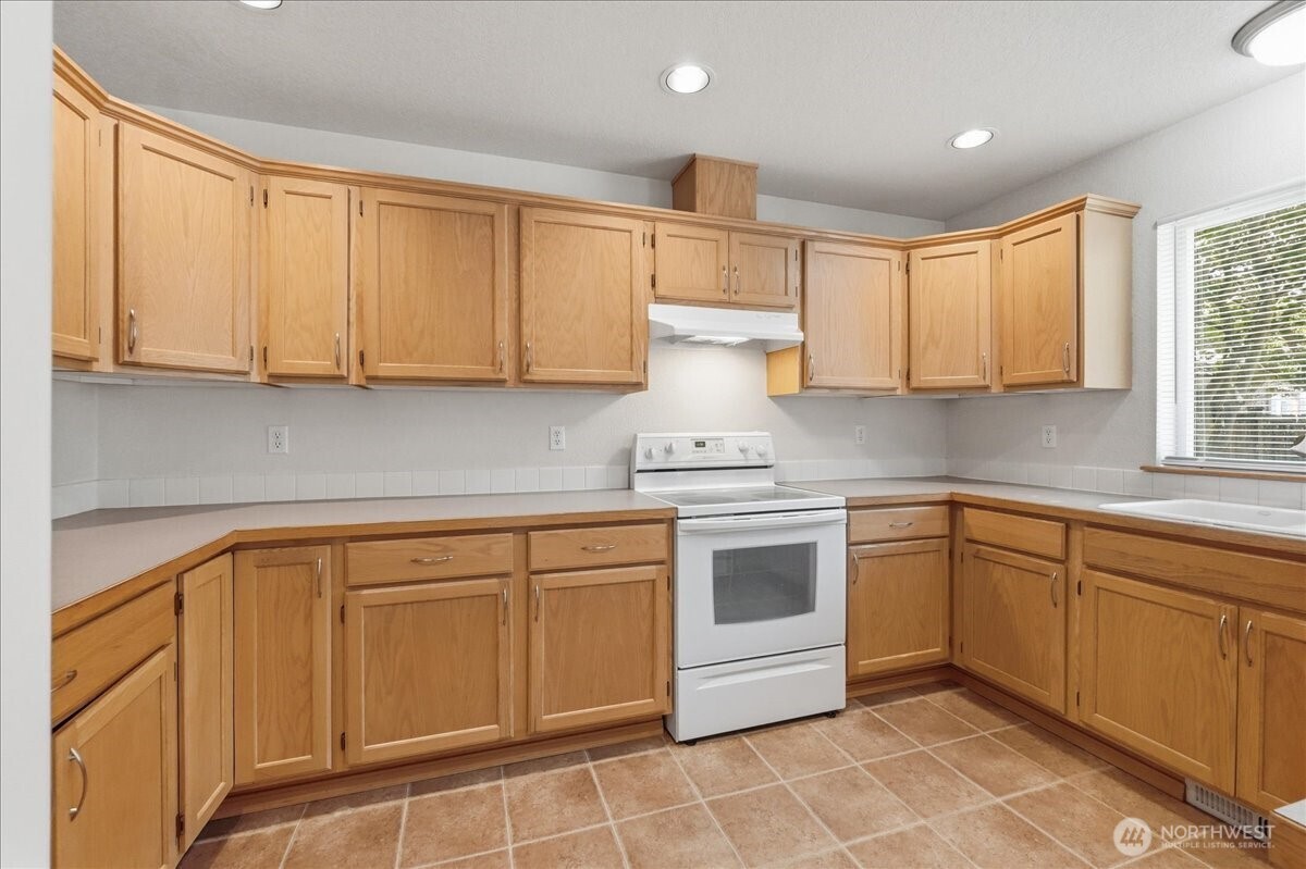 4227 Shale Street Property Photo 8