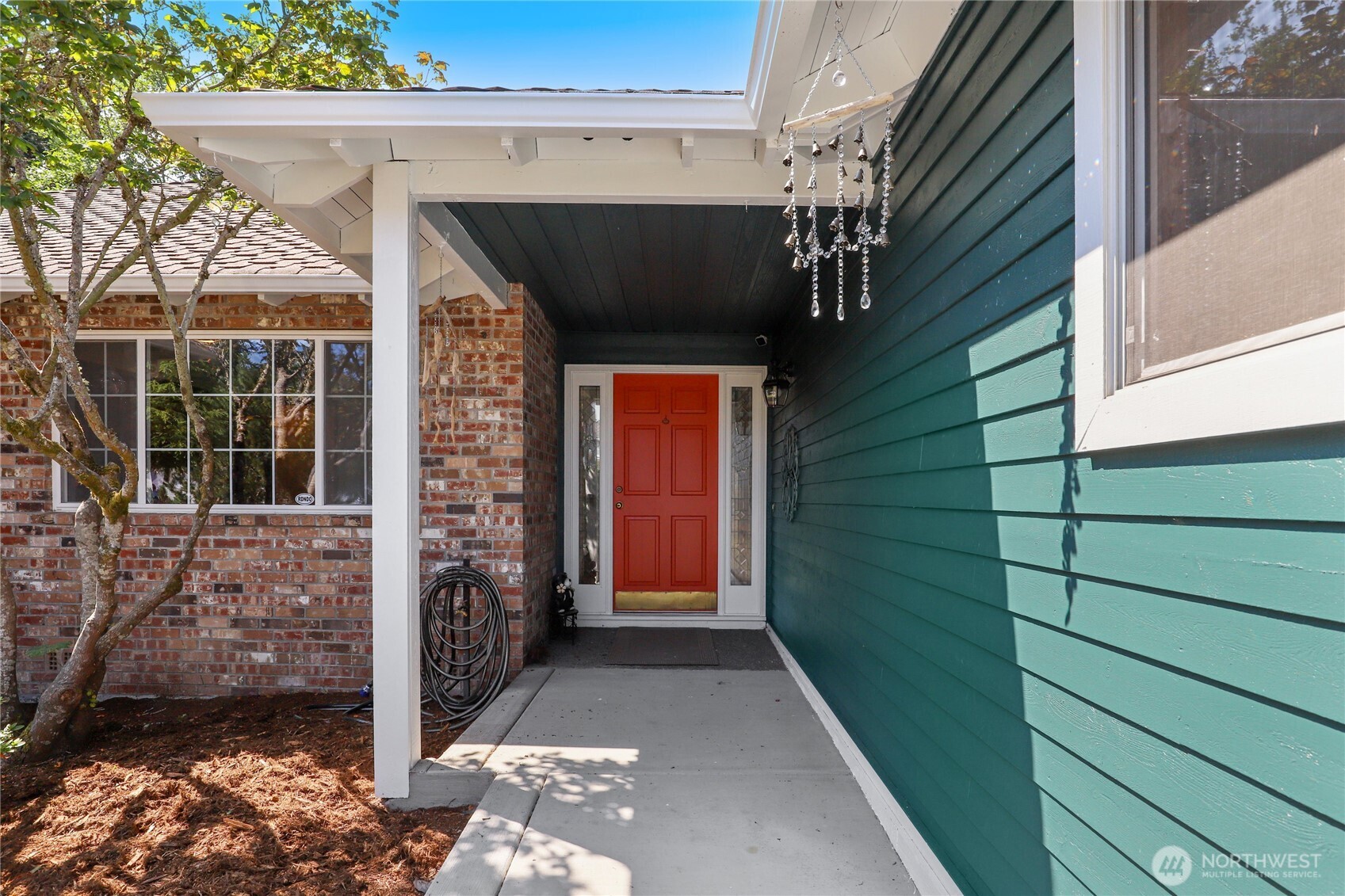 1407 289th Place Property Photo 3