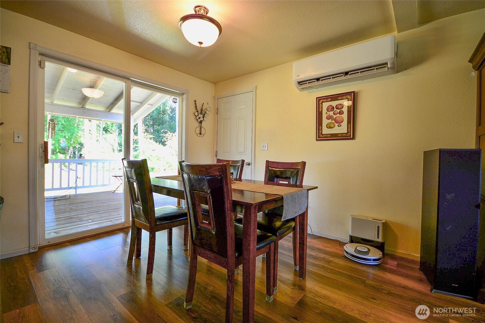 15016 Palmer Lane Property Photo 9
