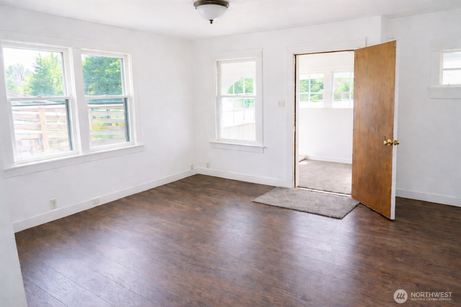 905 Coolidge Road Property Photo 4