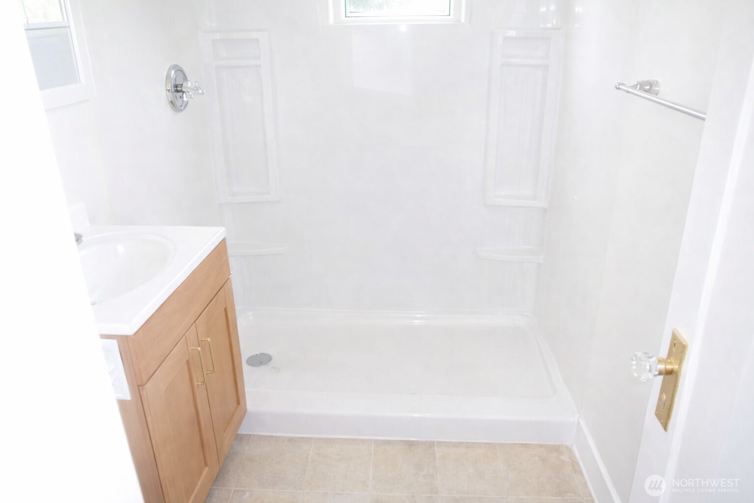 905 Coolidge Road Property Photo 8