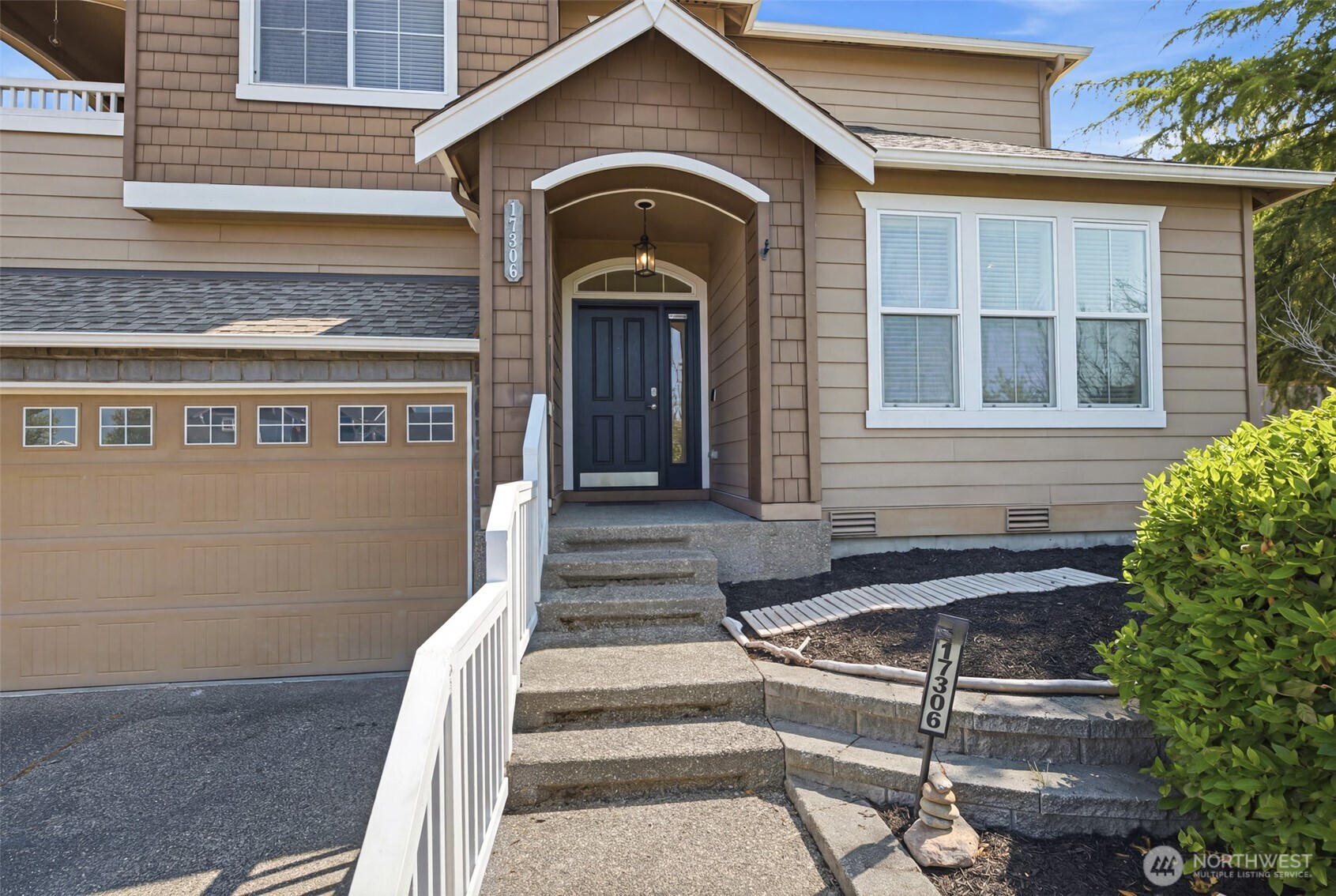 17306 111th Street Property Photo 3