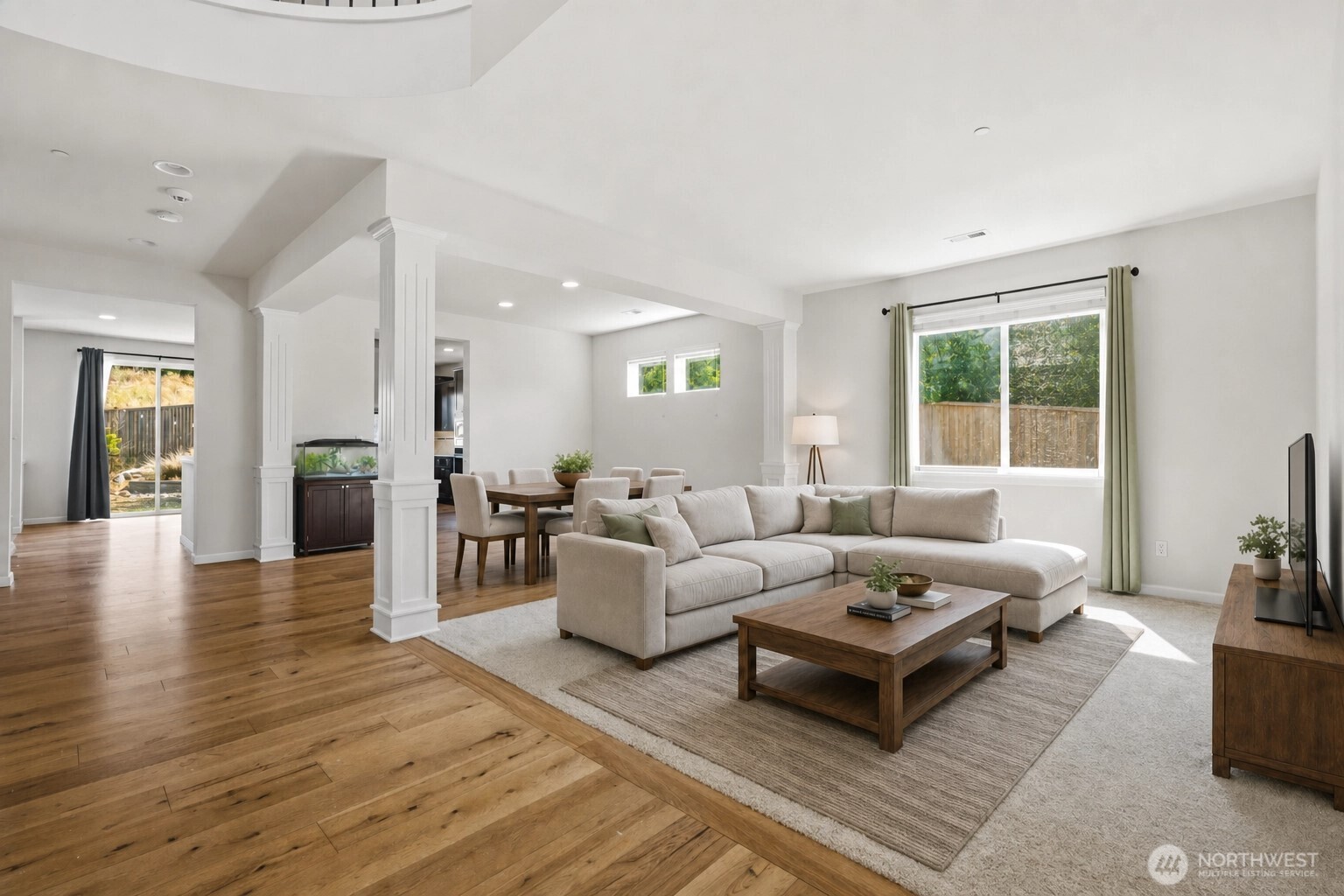 17306 111th Street Property Photo 5