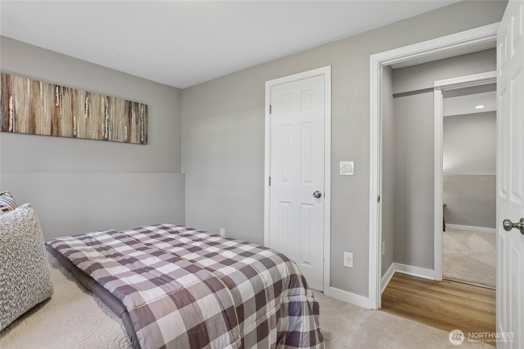 22719 1st Place Property Photo 21