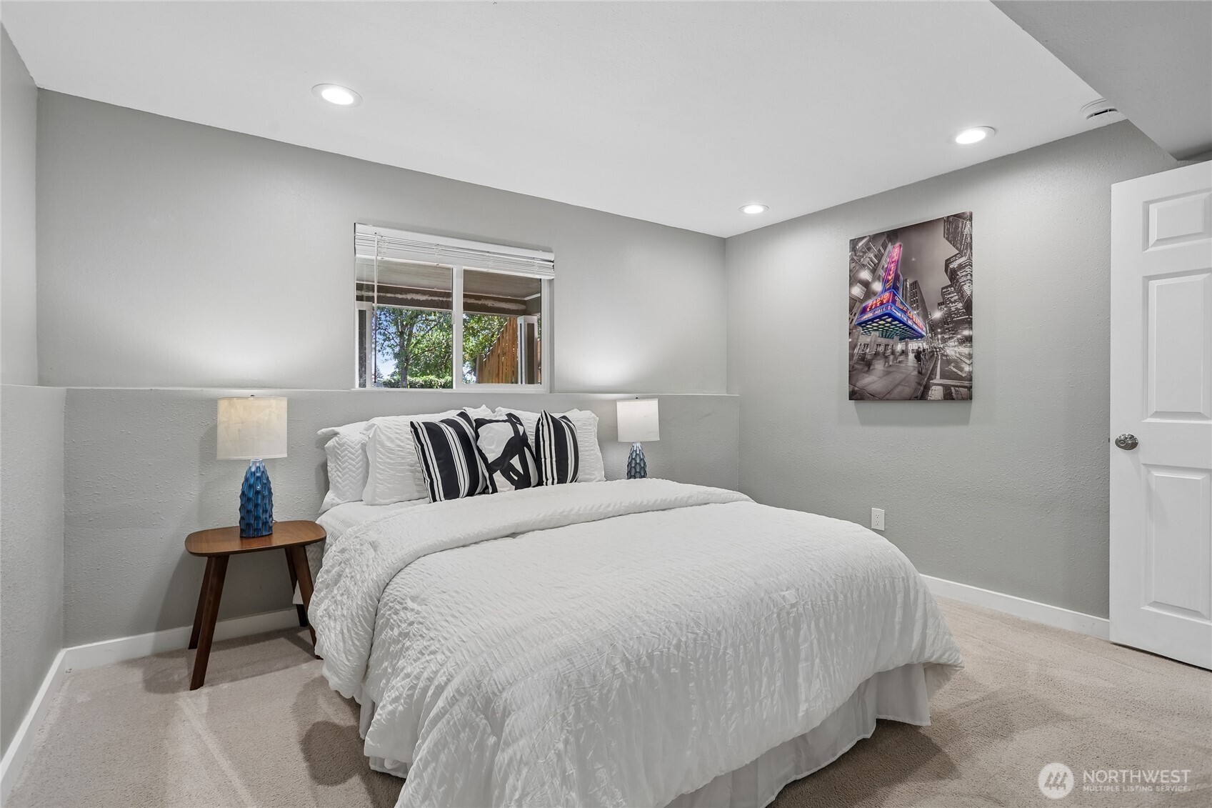 22719 1st Place Property Photo 23