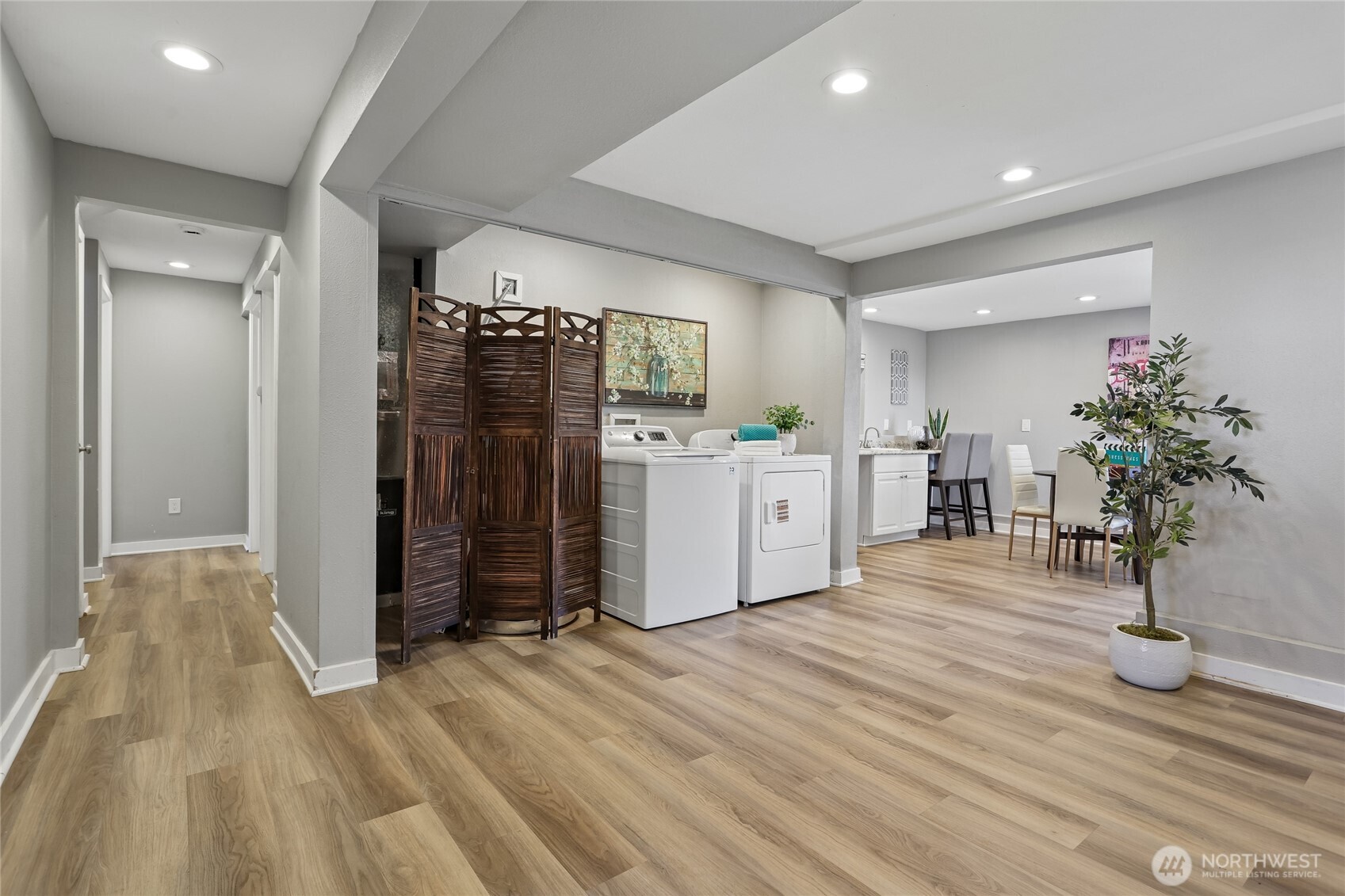 22719 1st Place Property Photo 25